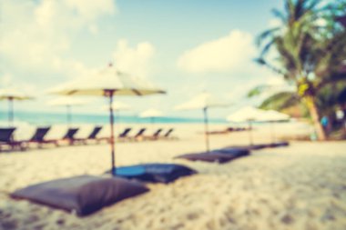 Soyut bulanıklık güzel bir plaj ve deniz defocused