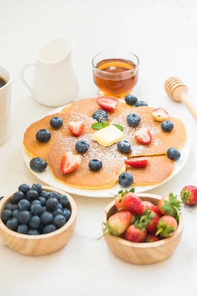 Conjunto de café da manhã saudável — Fotografia de Stock