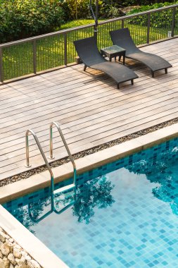 Yüzme Havuzu merdiven