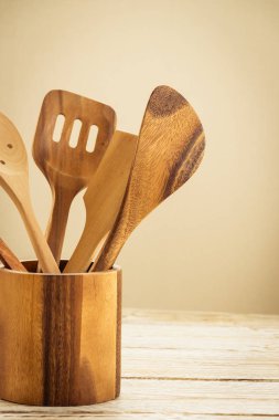 Ahşap mutfak eşyaları