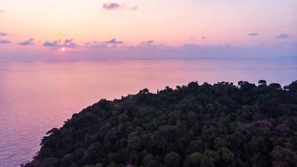 Letecký Pohled Nádherné Pláže Moře Kokosu Palmou Západ Slunce Ostrově — Stock fotografie
