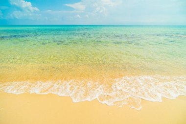 Güzel Cennet Adası boş plaj ve deniz