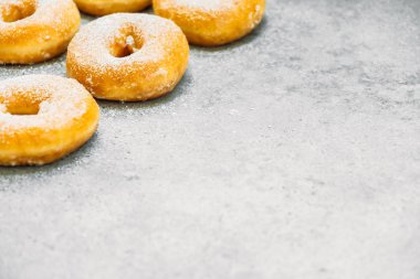 Şekerli tatlı birçok çörek ile