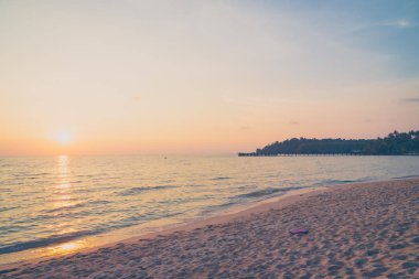 Denizle gün batımı