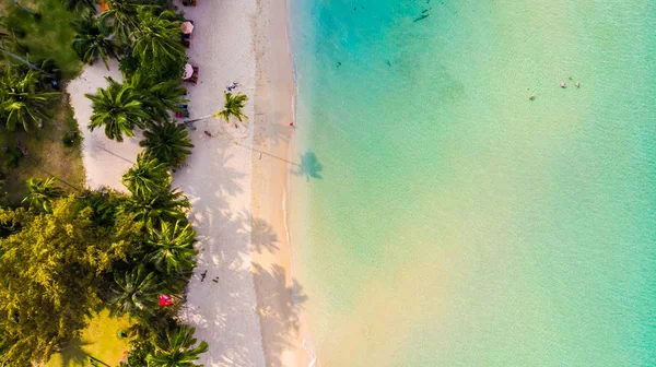 Vista aérea com mar e praia — Fotografia de Stock