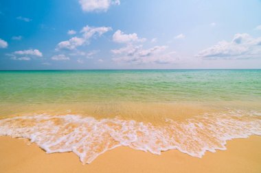 Güzel cennet tropikal plaj ve deniz