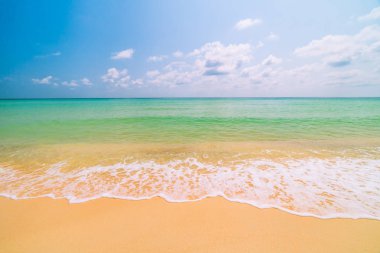 Güzel cennet tropikal plaj ve deniz