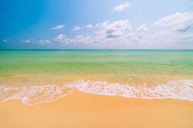 Güzel cennet tropikal plaj ve deniz