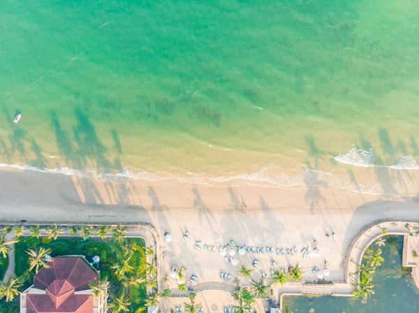 Vista aérea da praia e do mar — Fotografia de Stock