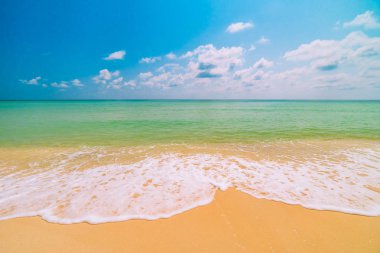 Güzel cennet tropikal plaj ve deniz