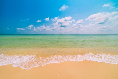 Güzel cennet tropikal plaj ve deniz