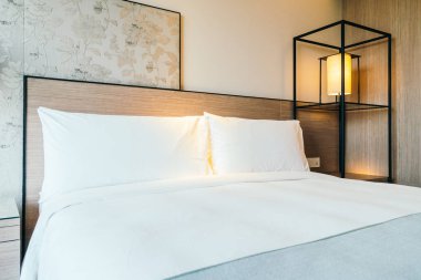 Otel yatak yatak dekorasyon iç beyaz yastık