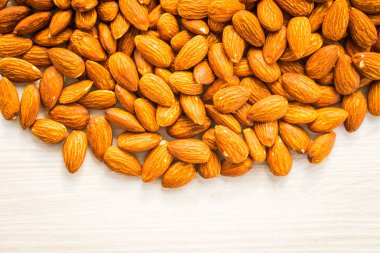 Badem fındık ile kopya alanı metin için