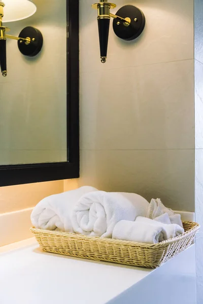 Πετσέτα μπάνιου λευκό — Φωτογραφία Αρχείου