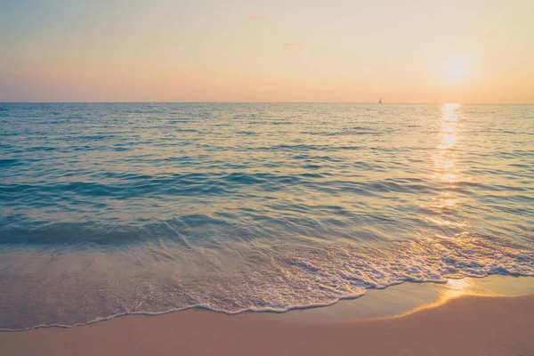 Pôr do sol com mar — Fotografia de Stock