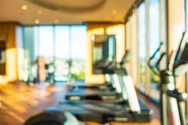 Soyut Blur ve spor salonu iç fitness ekipmanları bulanıklaştırma