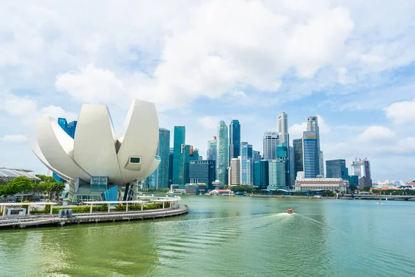 Singapura, 21 de janeiro de 2019: belo edifício de arquitetura skyscra — Fotografia de Stock