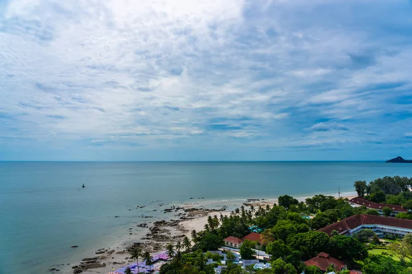 Hermoso paisaje y paisaje urbano en hua hin ciudad alrededor de oce mar — Foto de Stock