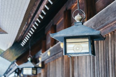 Japonya'da Tapınağı'nda eski vintage fener dekorasyon