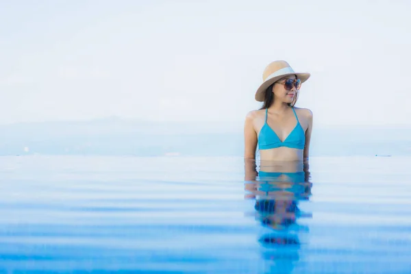 Portrait beautiful young asian women happy smile relax outdoor s — Stock Photo, Image