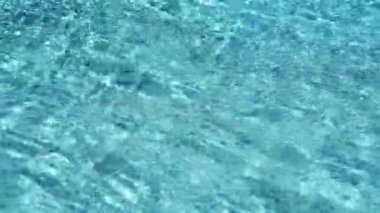 su yüzme havuzu full frame görüntüleri