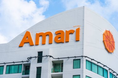 Pattaya Tayland - 25 Ekim 2019: Bui üzerinde Amari Otel tabelası