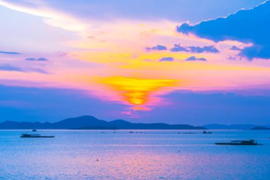 Tayland 'ın Pattaya şehrinin etrafındaki güzel deniz manzarası