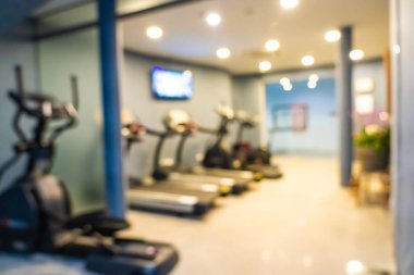 Spor salonunun içi bulanık.