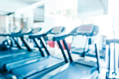 Spor salonu iç soyut bulanıklık fitness ekipmanları