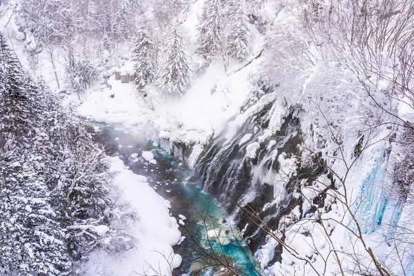 Krásné venkovní přírodní krajina s vodopádem shirahige a — Stock fotografie