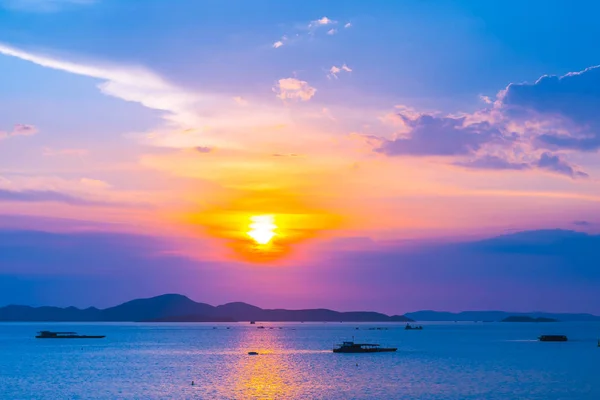 Hermoso paisaje de mar alrededor de la ciudad de Pattaya en Tailandia — Foto de Stock