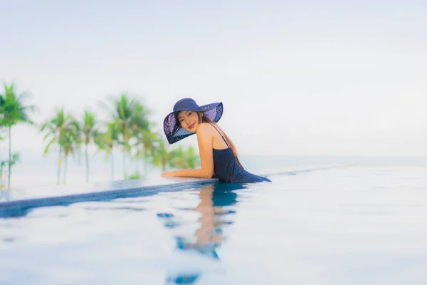 Portrait beautiful young asian women happy smile relax outdoor s — Stock Photo, Image