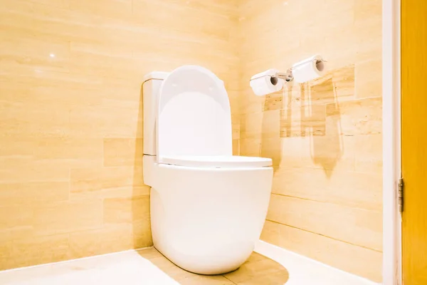 Indah toilet putih mewah duduk dan mangkuk — Stok Foto