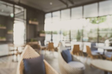 Otel 'deki soyut bulanık kahve dükkanı ve açık büfe restoranı