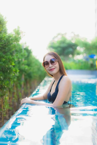 Portrait beautiful young asian women happy smile relax outdoor s — Stock Photo, Image