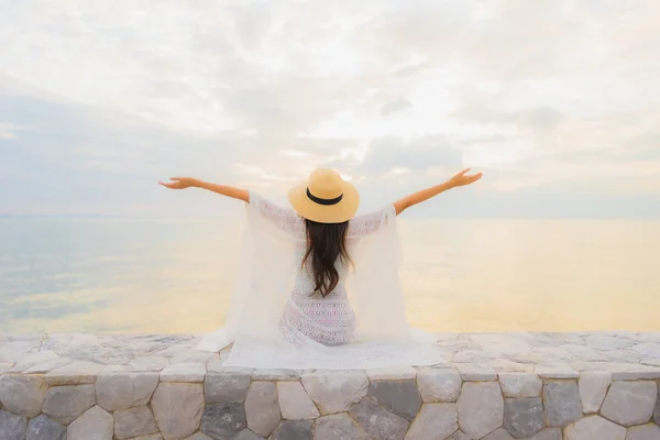 Portrait beautiful young asian women happy smile relax around se — Stock Photo, Image