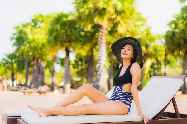 Portrait beautiful young asian women relax smile happy around se — Stock Photo, Image