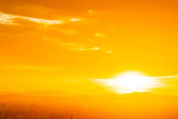 Beautiful landscape with sunrise or sunset over mountain — Stock Photo, Image