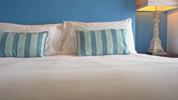 Footage Luxury Furnished Bedroom Hotel — Stock Video