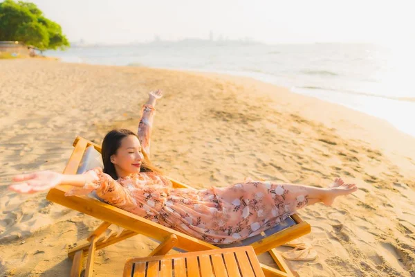 Portrait beautiful young asian women happy smile around outdoorn — Stock Photo, Image