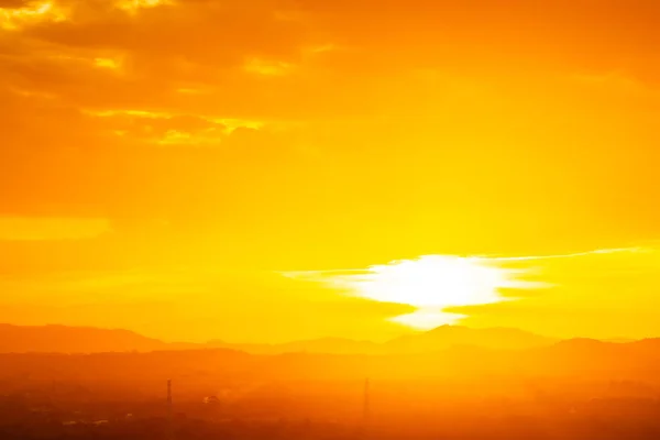 Beautiful landscape with sunrise or sunset over mountain — Stock Photo, Image