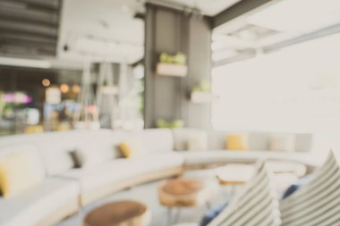 Otel 'deki soyut bulanık kahve dükkanı ve açık büfe restoranı