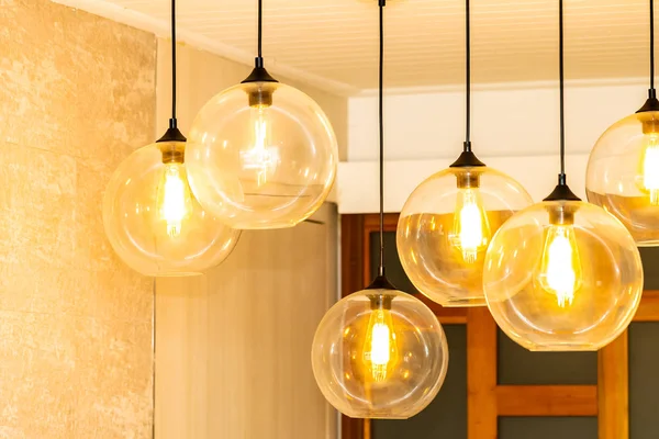 Beautiful luxury electric ceiling light lamp decoration interior — Stock Photo, Image