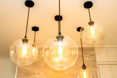 Güzel lüks tavan lambası iç dekorasyonu