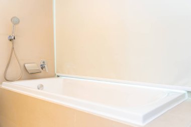 Banyonun içi su yüzeyi dekorasyonu.