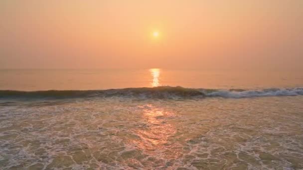 Imágenes Tranquilas Hermoso Mar Ondulado — Vídeo de stock