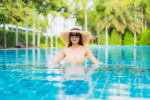 Portrait beautiful young asian women happy smile relax outdoor s — Stock Photo, Image