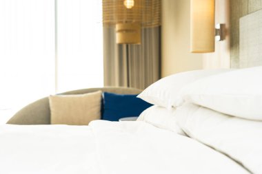 Güzel rahat yastık ve battaniye Yatak Dekorasyon