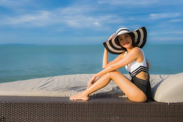 Portrait Beautiful Young Asian Women Relax Smile Happy Sea Beach — Stock Photo, Image