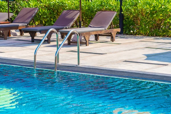 Trap Rond Openlucht Zwembad Hotel Resort Voor Reisvakantie — Stockfoto